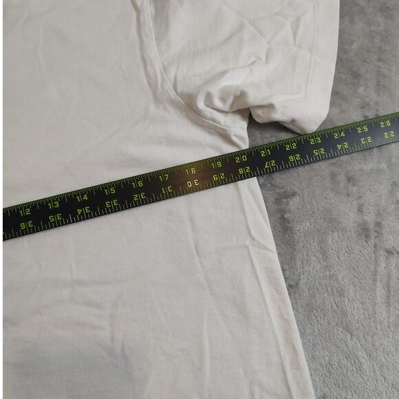 Kaws x Peanuts x Uniqlo streetwear minimalist snoopy pocket tshirt mens Medium - Picture 10 of 11